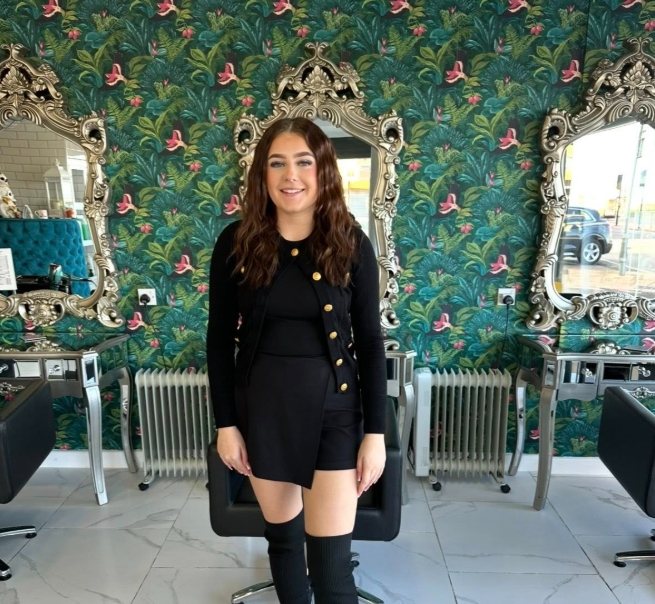 Scarlett Louis Hair Salon